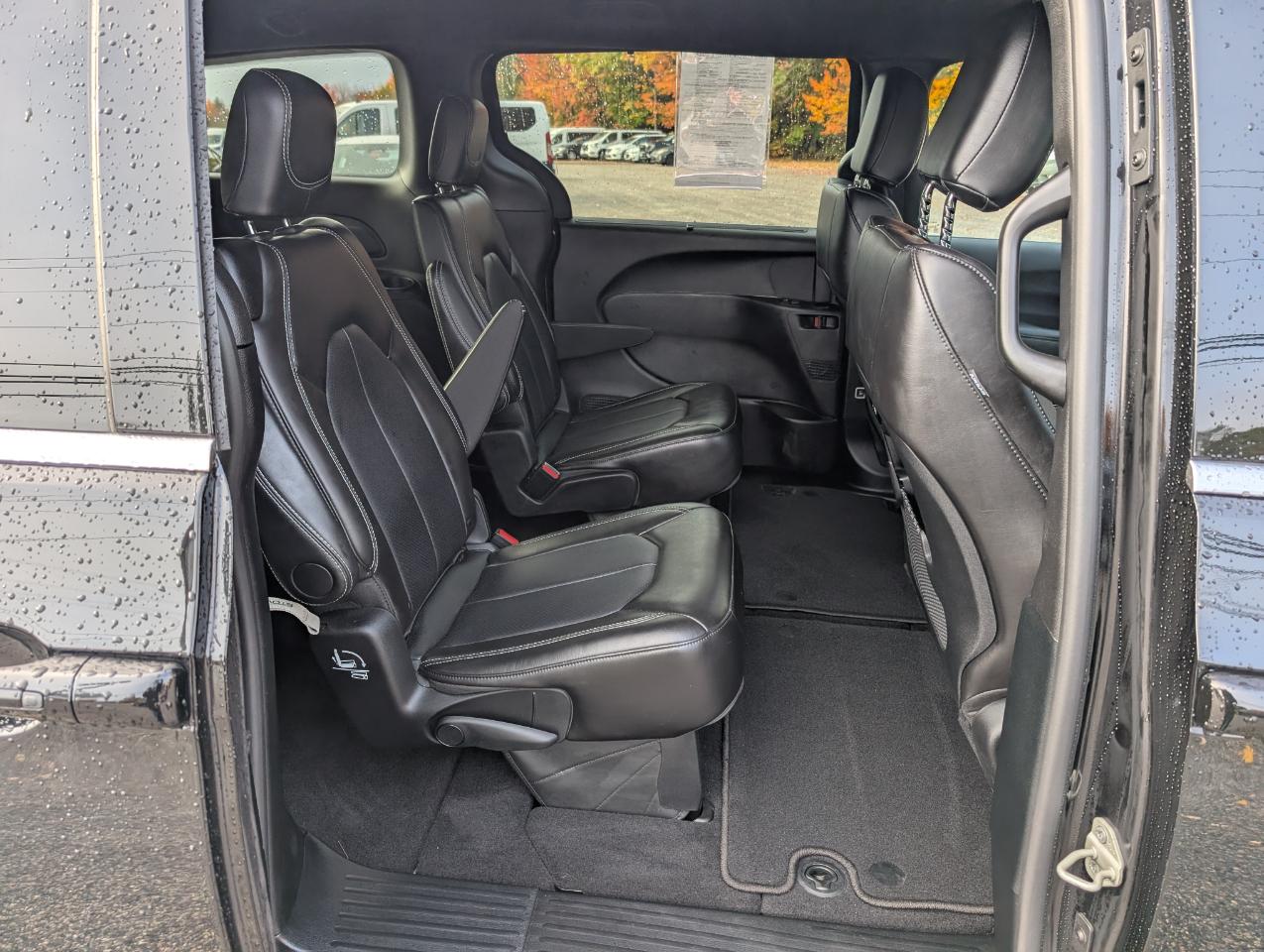 Chrysler Pacifica Select FWD 2026