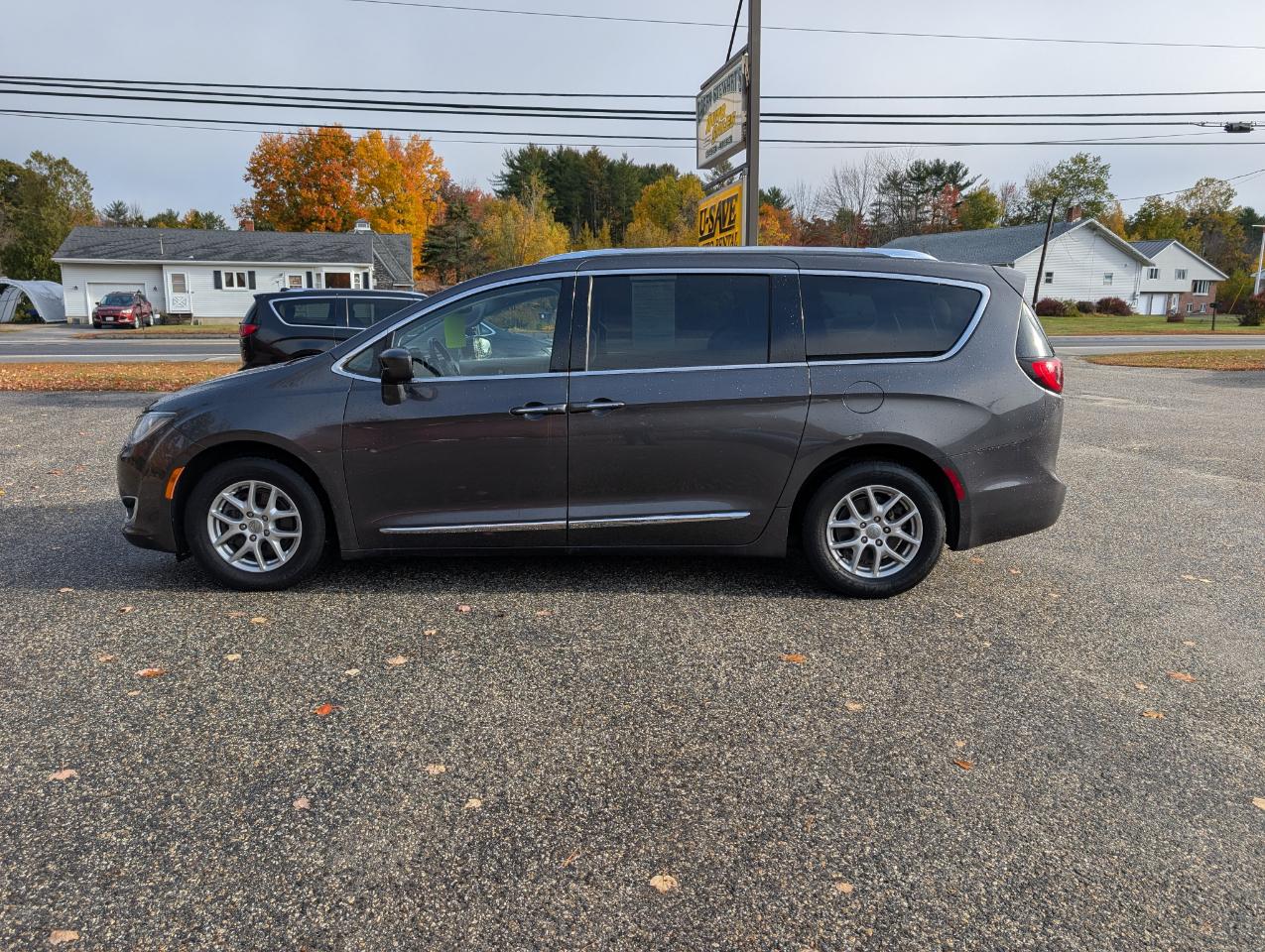Chrysler Pacifica Touring L FWD 2020