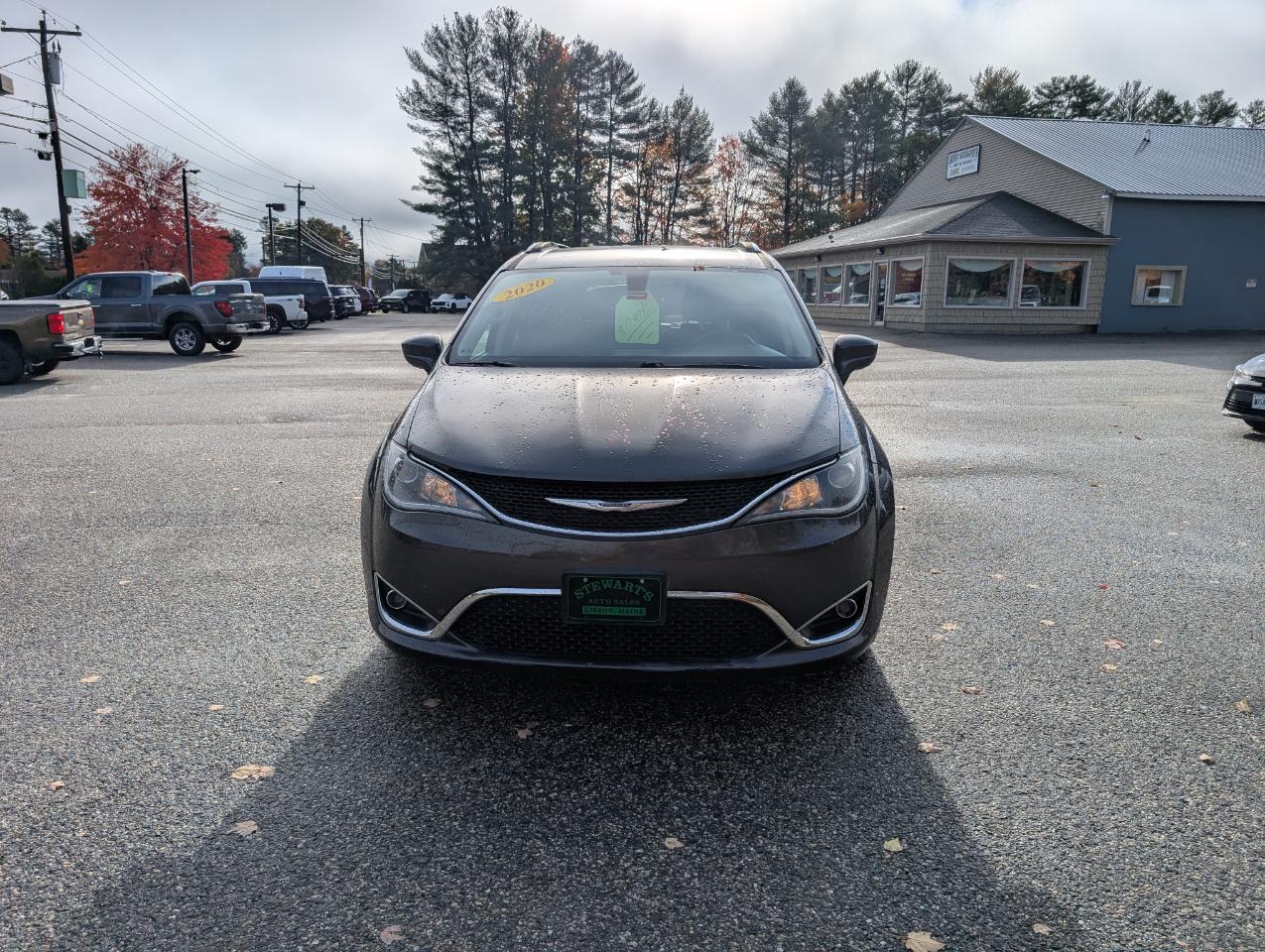 Chrysler Pacifica Touring L FWD 2020