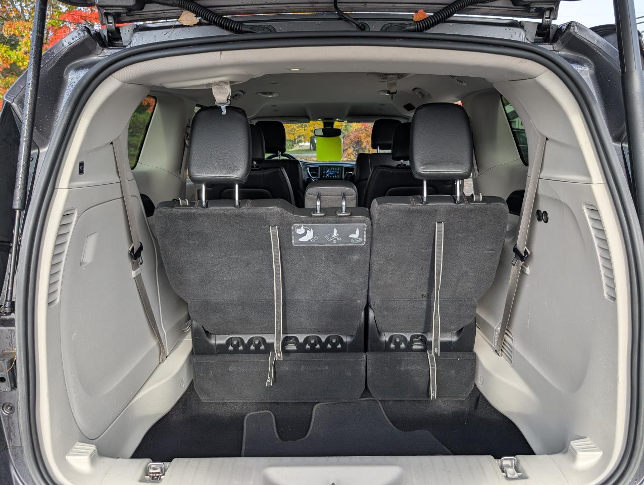 Chrysler Pacifica Touring L FWD 2020