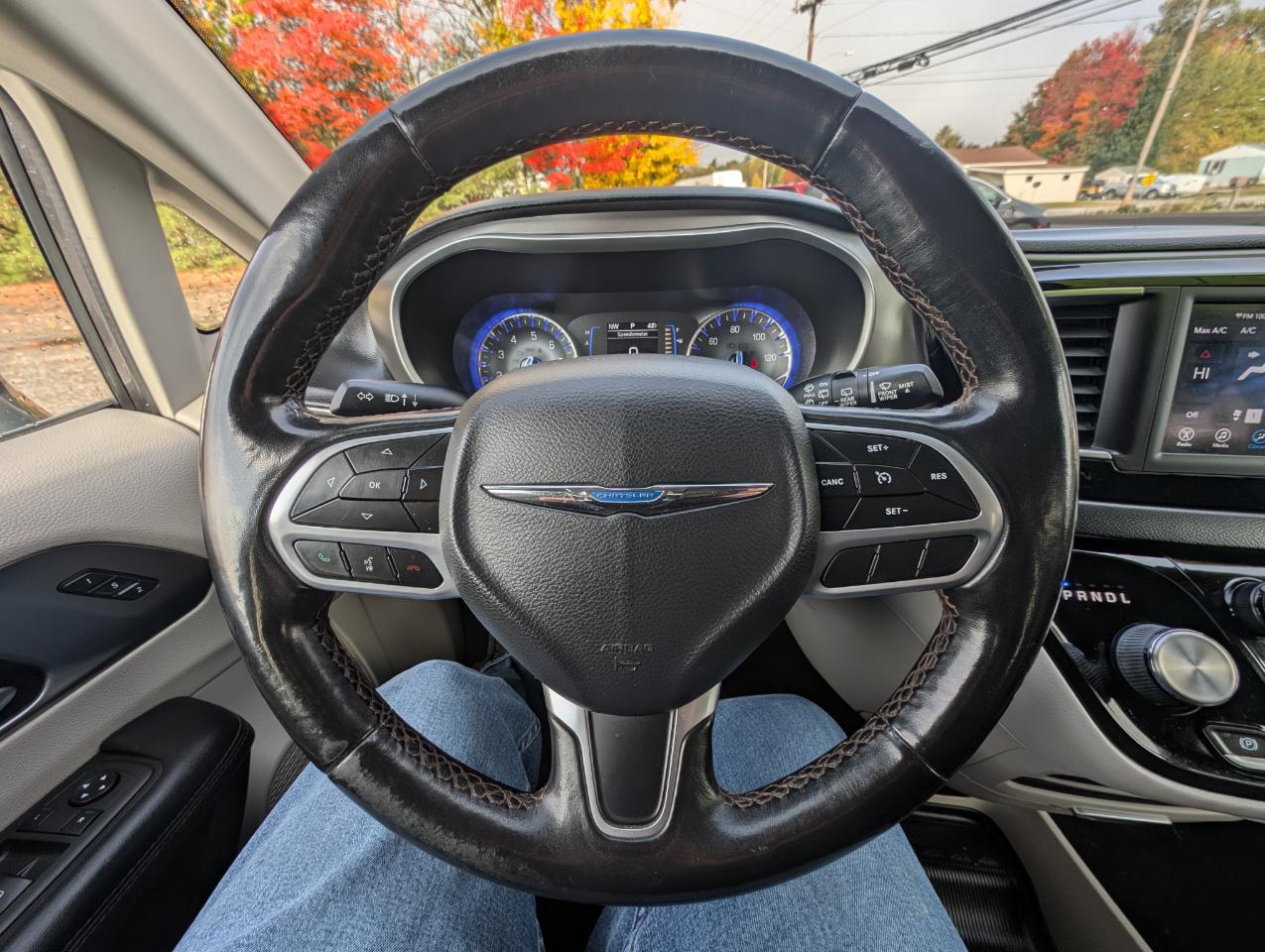 Chrysler Pacifica Touring L FWD 2020