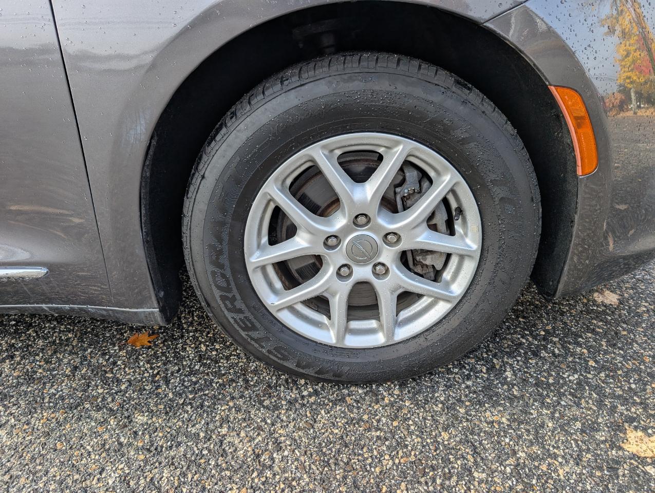Chrysler Pacifica Touring L FWD 2020