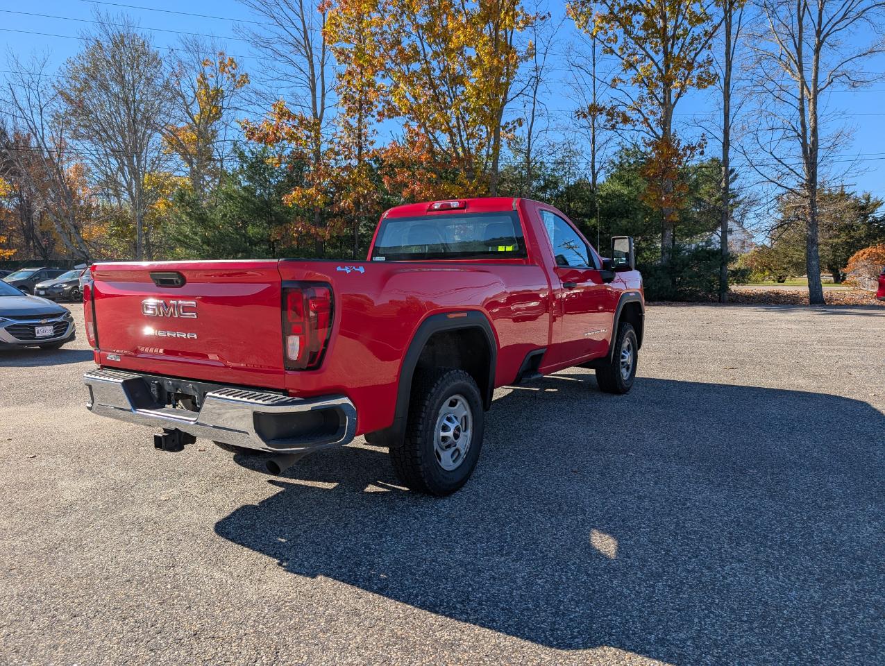 GMC Sierra 2500HD 4WD Reg Cab 142" Pro 2024