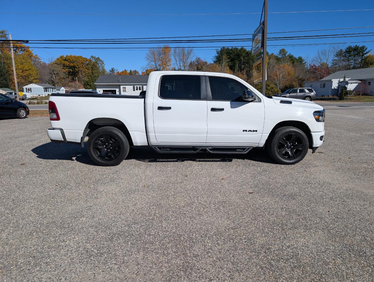 RAM 1500 Big Horn 4x4 Crew Cab 5'7" Box 2023