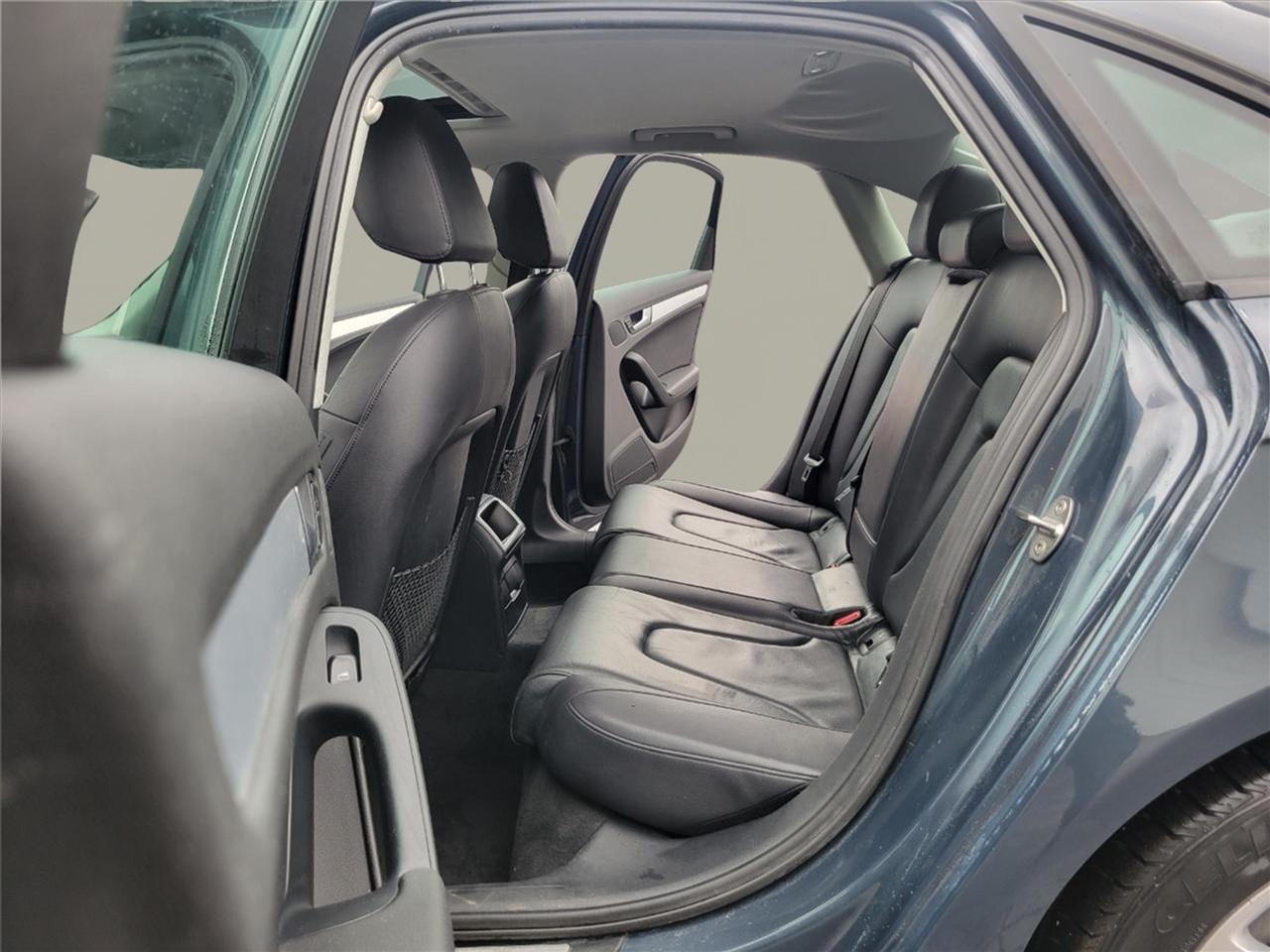 Audi A4 4dr Sdn CVT FrontTrak 2.0T Premium 2011
