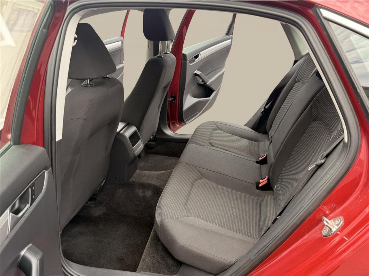 Volkswagen Passat 4dr Sdn 1.8T Auto S PZEV 2016