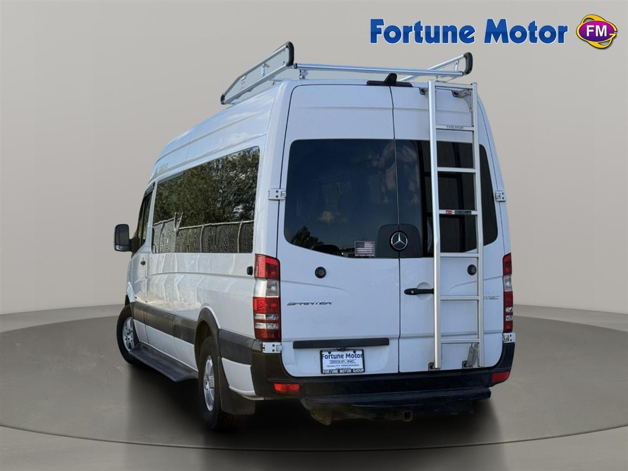 Mercedes-Benz Sprinter Passenger Van 2500 High Roof I4 170" RWD 2014