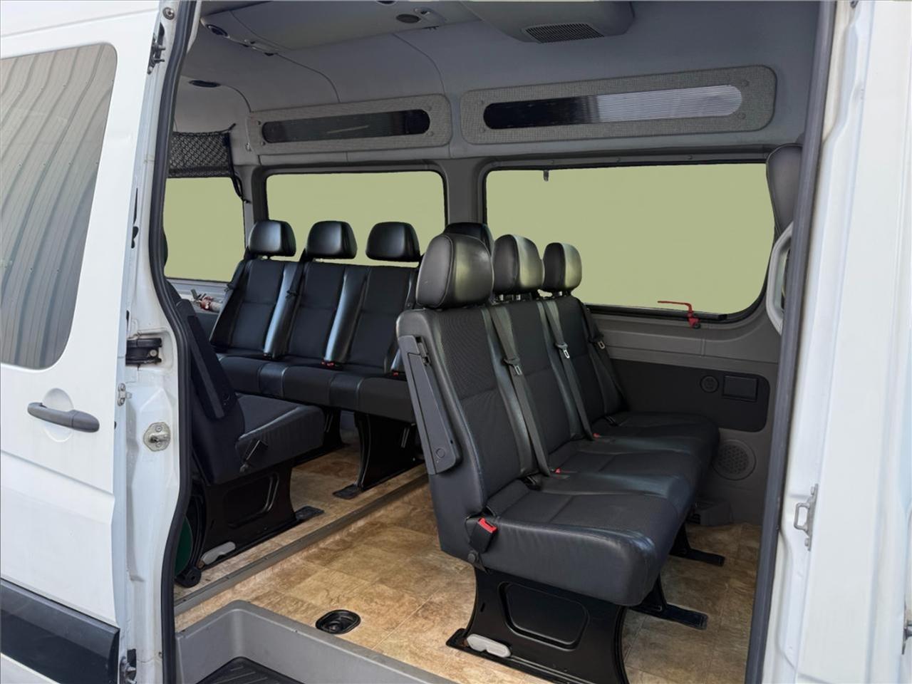 Mercedes-Benz Sprinter Passenger Van 2500 High Roof I4 170" RWD 2014