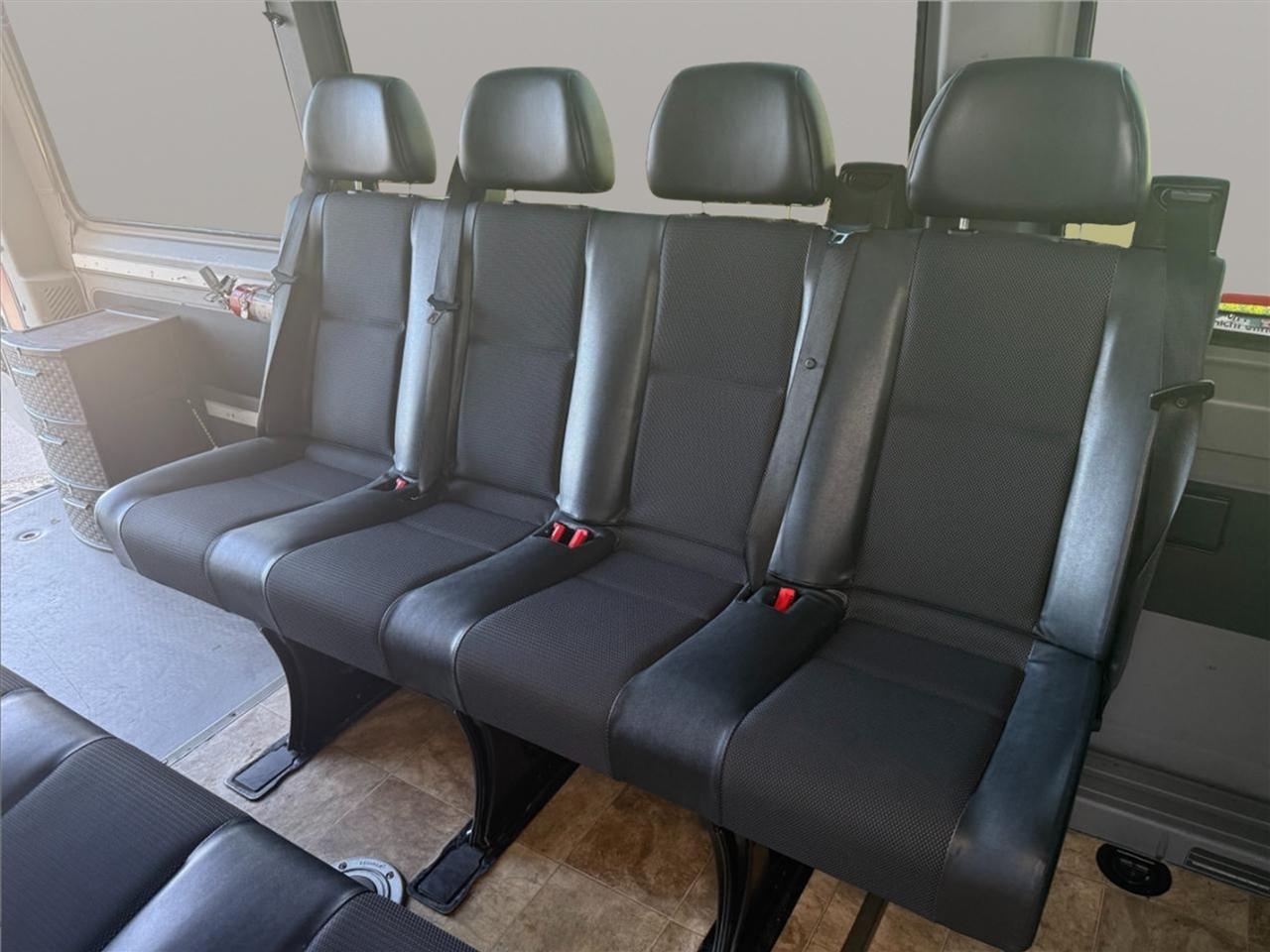 Mercedes-Benz Sprinter Passenger Van 2500 High Roof I4 170" RWD 2014