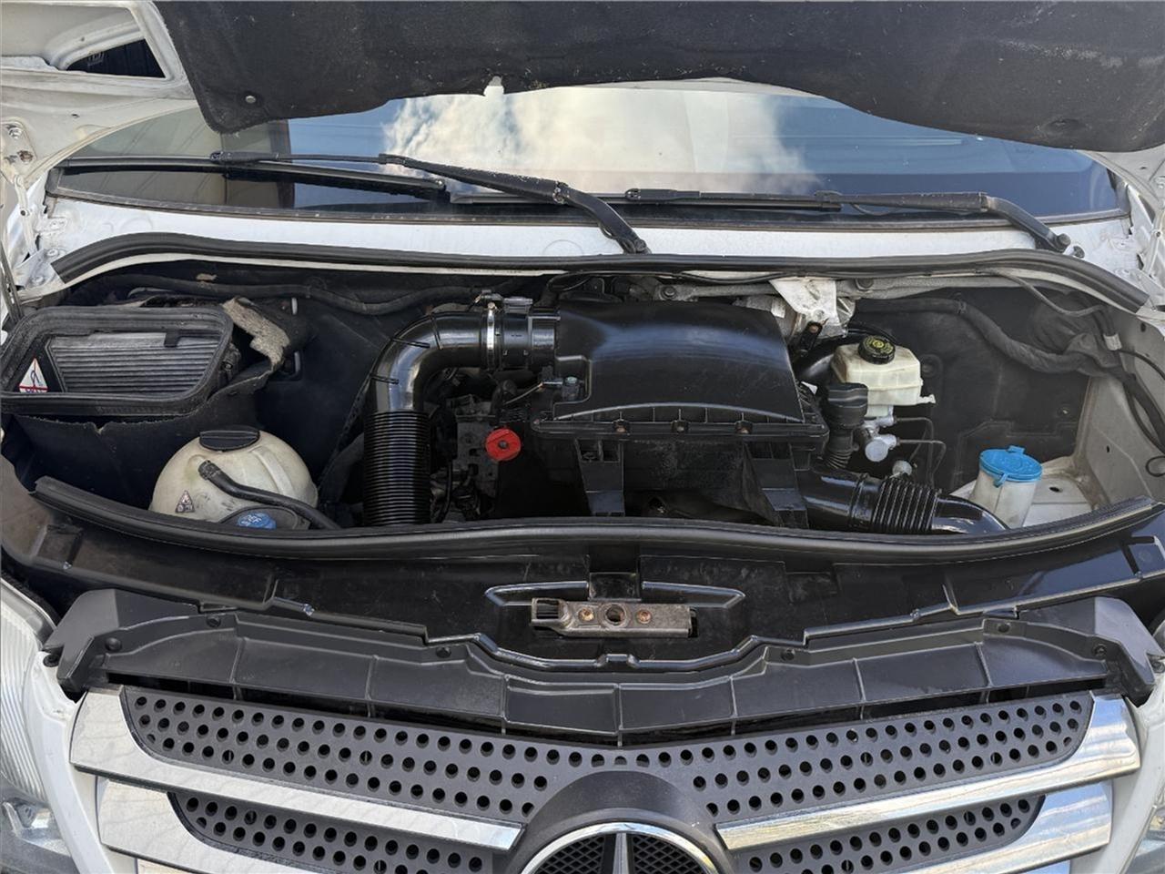 Mercedes-Benz Sprinter Passenger Van 2500 High Roof I4 170" RWD 2014