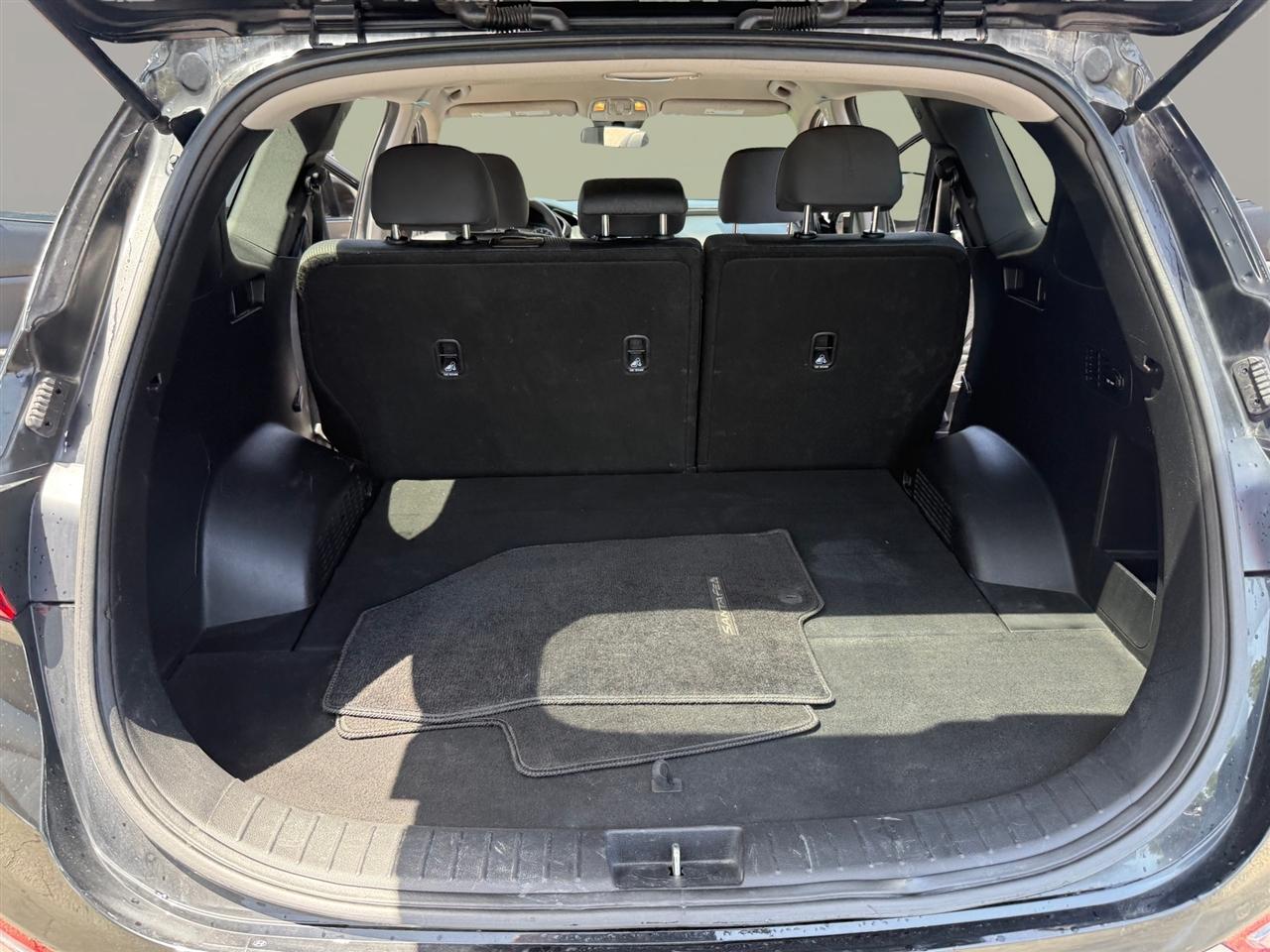 Hyundai Santa Fe SE 2.4L Auto FWD 2020