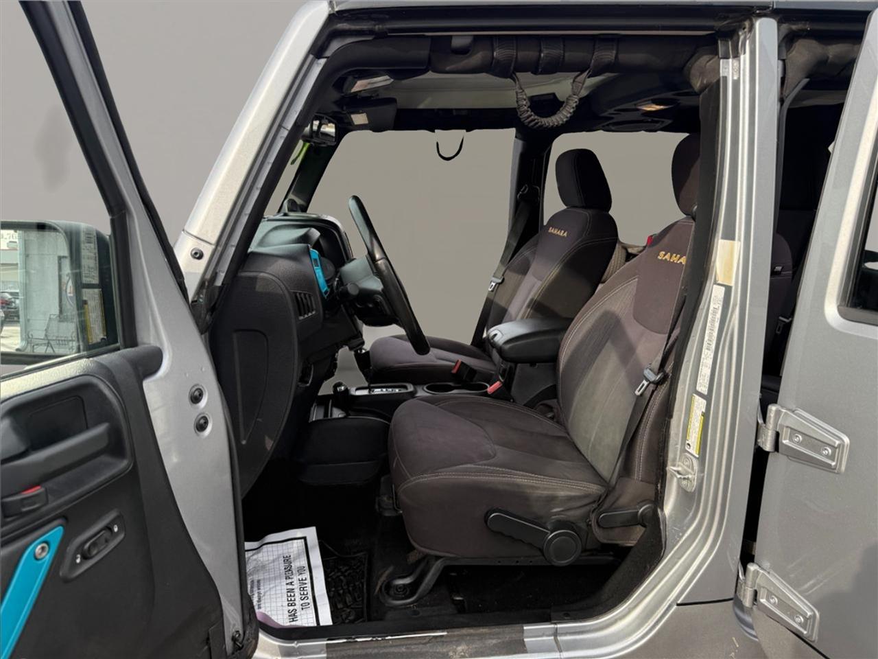 Jeep Wrangler Unlimited 4WD 4dr Sahara 2013