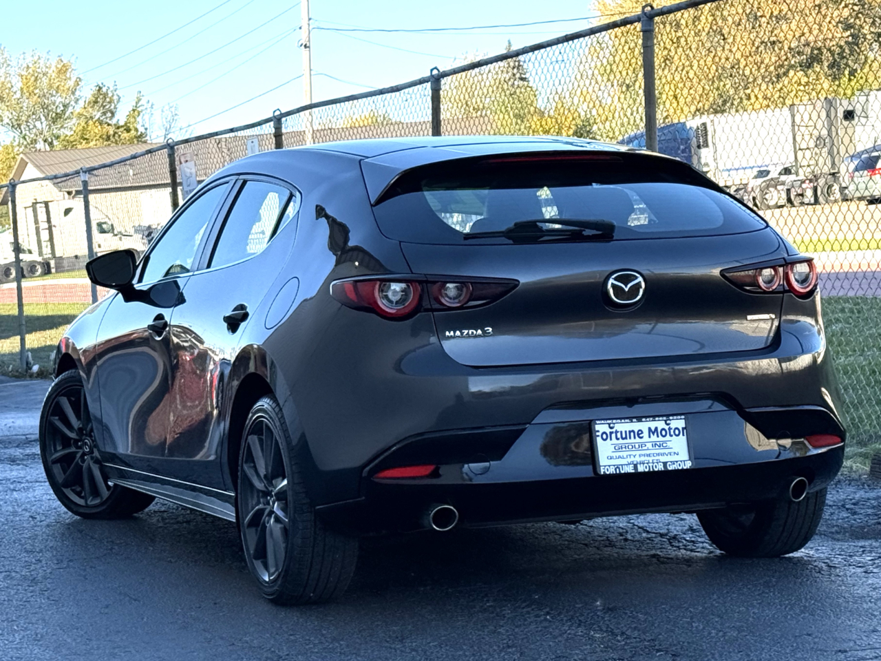 2022 Mazda Mazda3 Hatchback Preferred photo 3