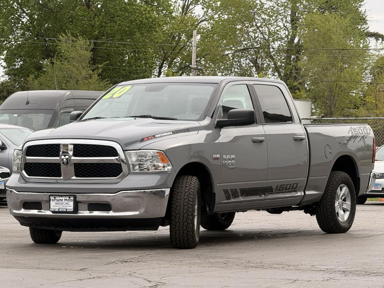 RAM 1500 Classic SLT 4x4 Crew Cab 6'4" Box 2020