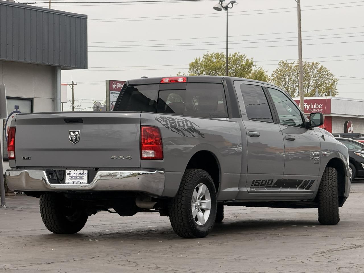 RAM 1500 Classic SLT 4x4 Crew Cab 6'4" Box 2020