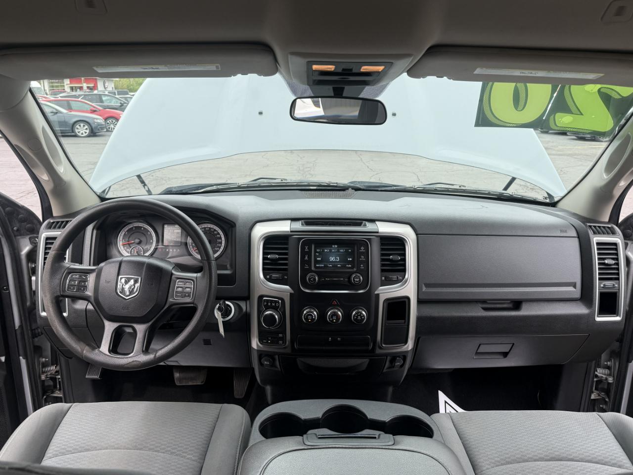 RAM 1500 Classic SLT 4x4 Crew Cab 6'4" Box 2020