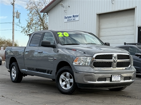 2020 RAM 1500 Classic SLT 4x4 Crew Cab 6'4" Box