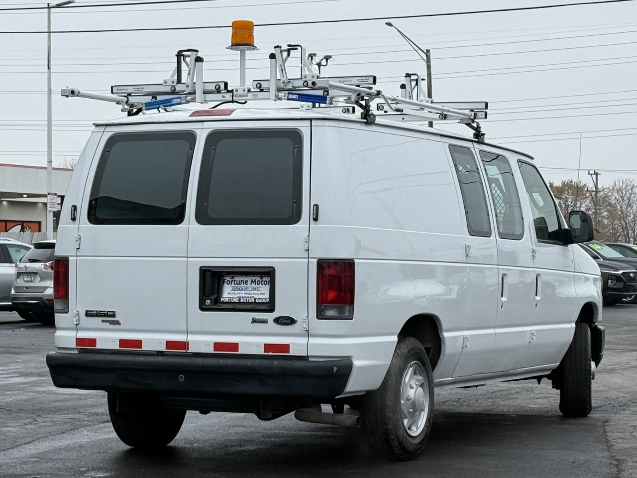 2013 Ford E-150 photo 2