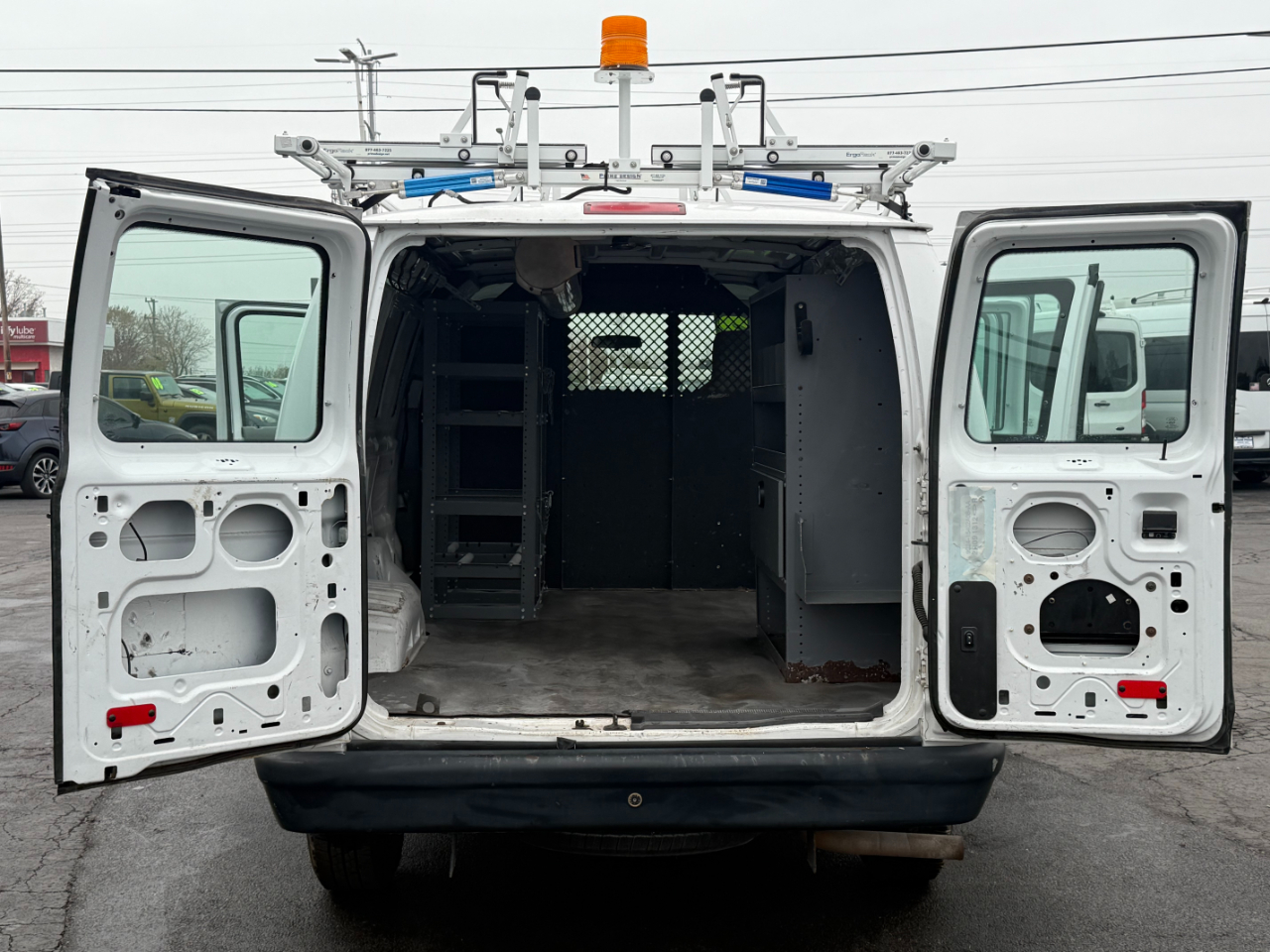 2013 Ford E-150 photo 4