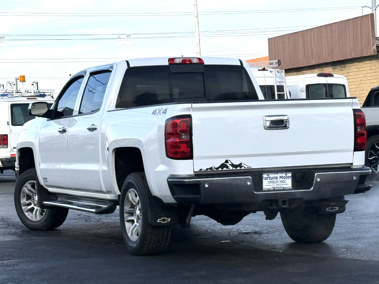 2014 Chevrolet Silverado 1500 photo 3
