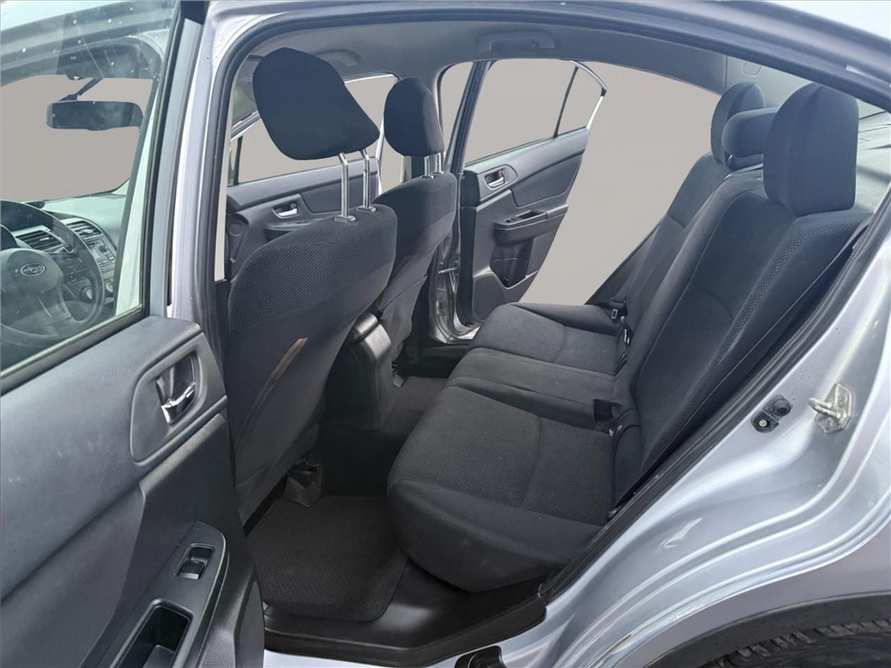 Subaru Impreza Sedan 4dr Auto 2.0i Premium 2012