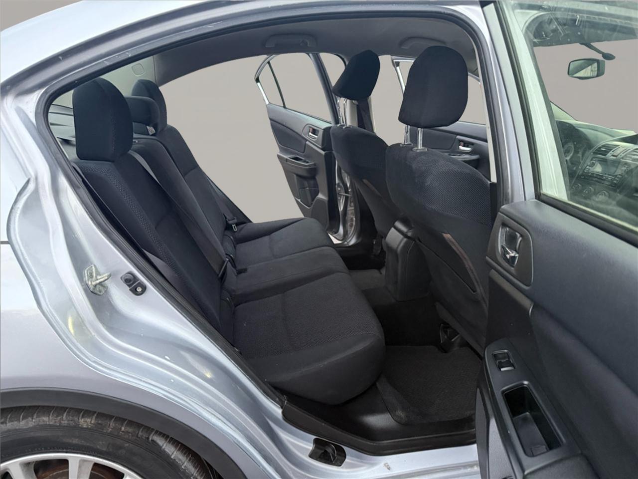 Subaru Impreza Sedan 4dr Auto 2.0i Premium 2012