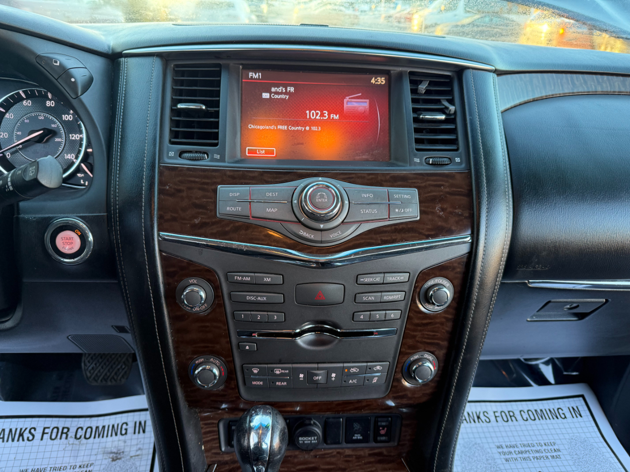 Nissan Armada 4x2 SV 2017