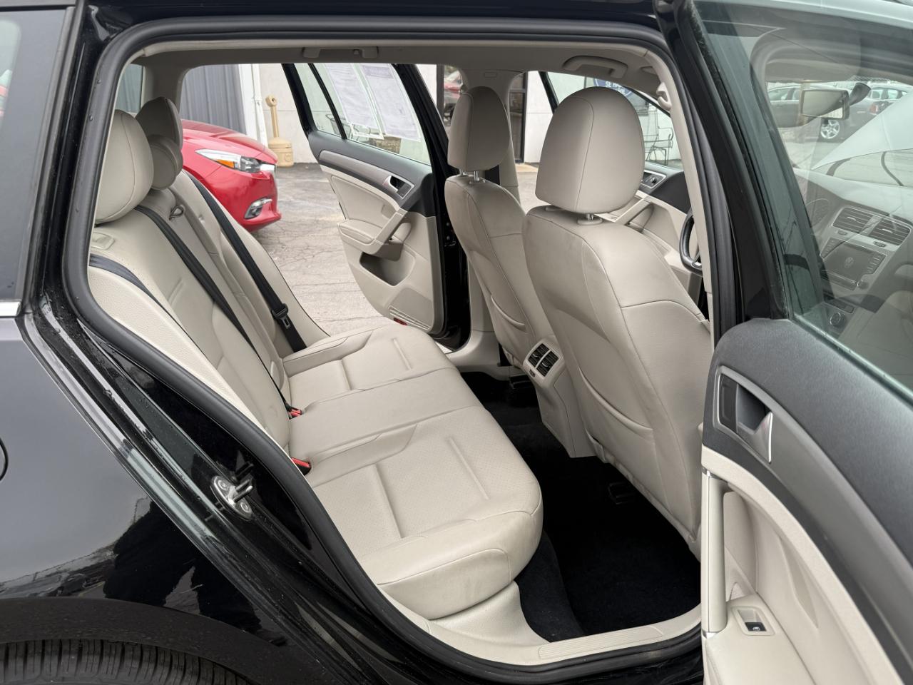 Volkswagen Golf SportWagen 4dr DSG TDI S 2015