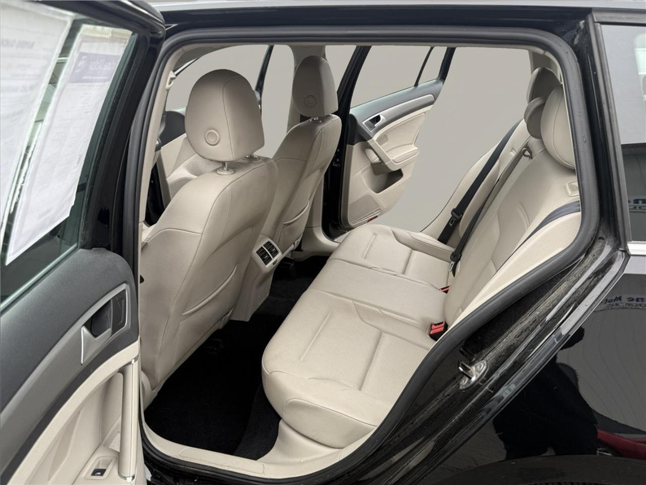 Volkswagen Golf SportWagen 4dr DSG TDI S 2015