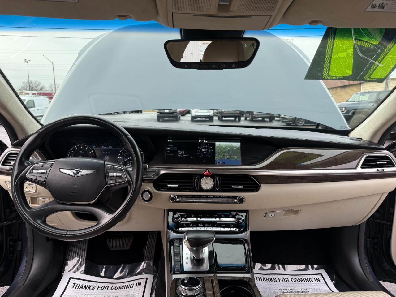 Genesis G90 5.0L Ultimate RWD 2017