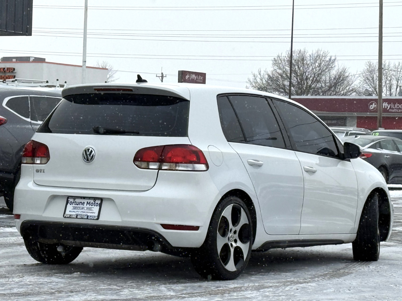 Volkswagen GTI 4dr HB DSG w/Sunroof & Navi PZEV 2012