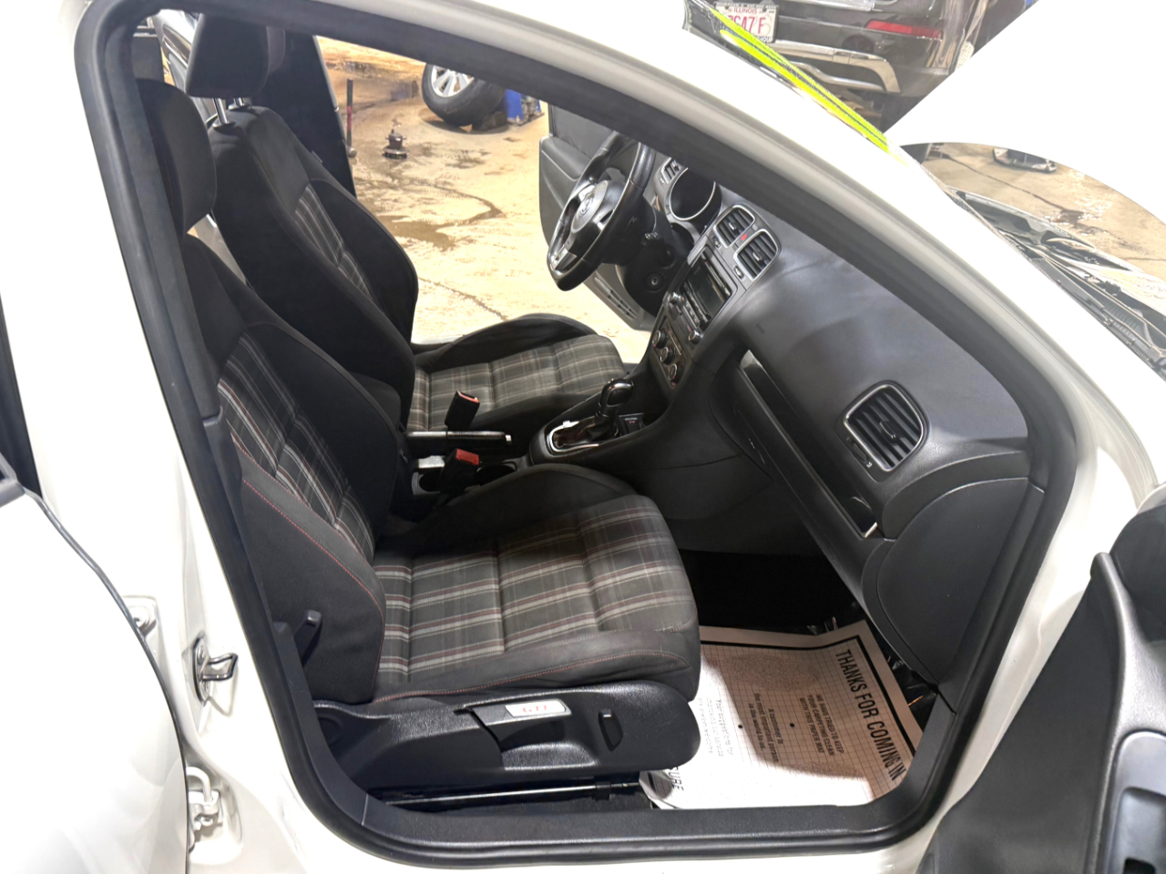 Volkswagen GTI 4dr HB DSG w/Sunroof & Navi PZEV 2012