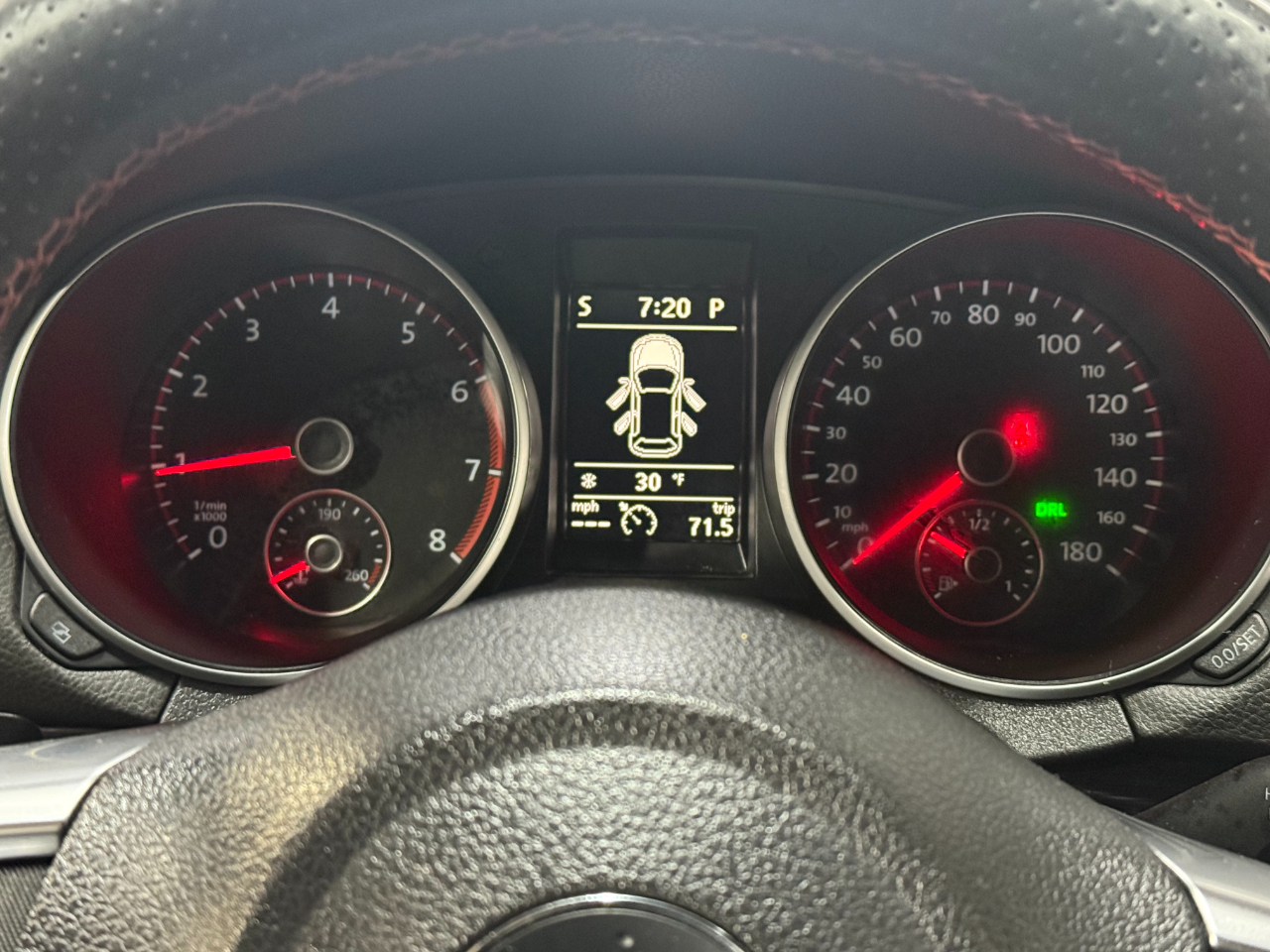 Volkswagen GTI 4dr HB DSG w/Sunroof & Navi PZEV 2012