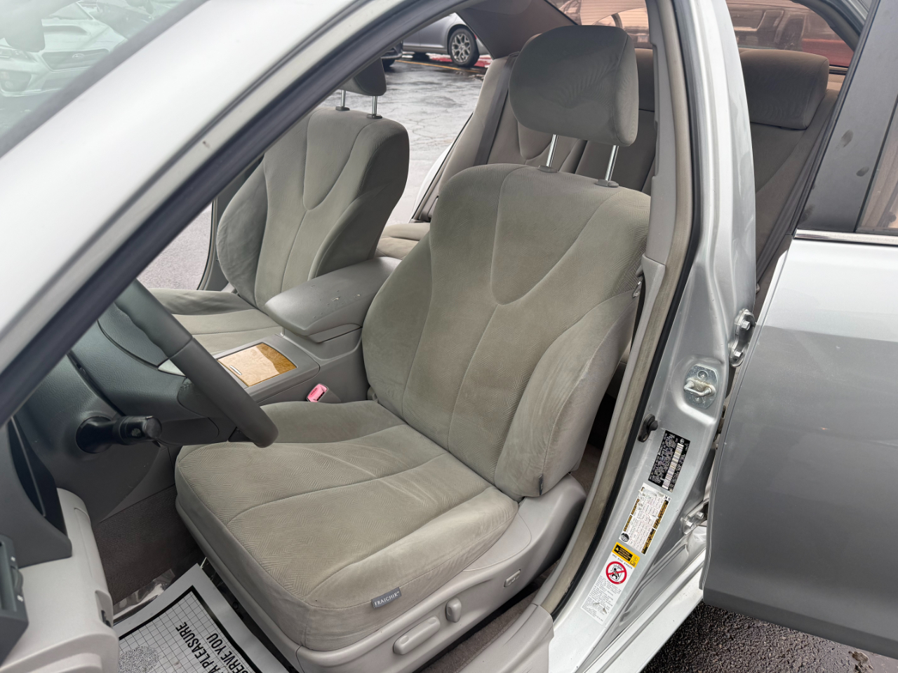 Toyota Camry 4dr Sdn I4 Auto XLE (Natl) 2007