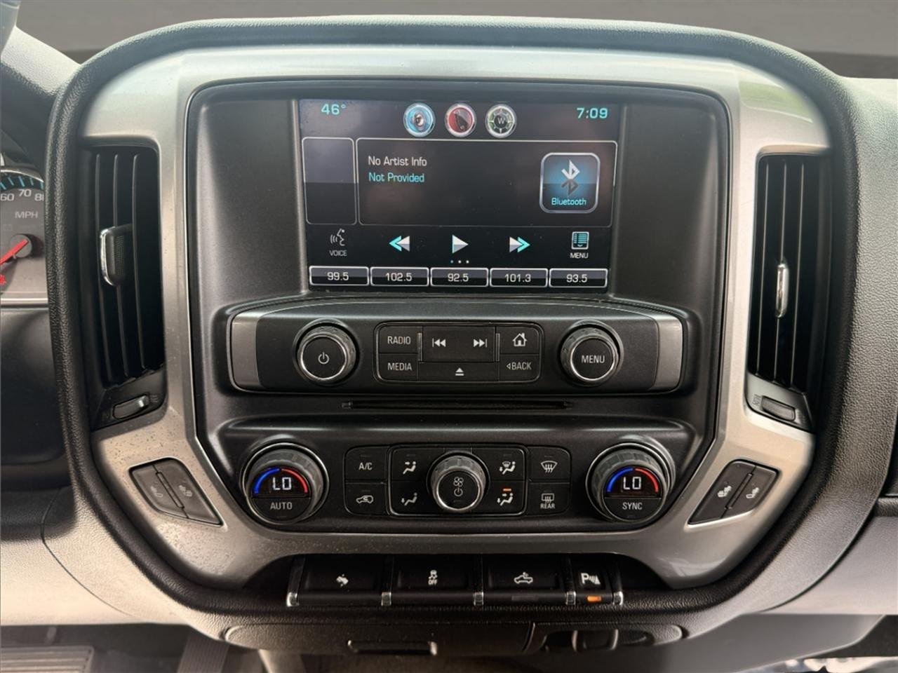 Chevrolet Silverado 1500 4WD Double Cab 143.5" LT w/1LT 2015