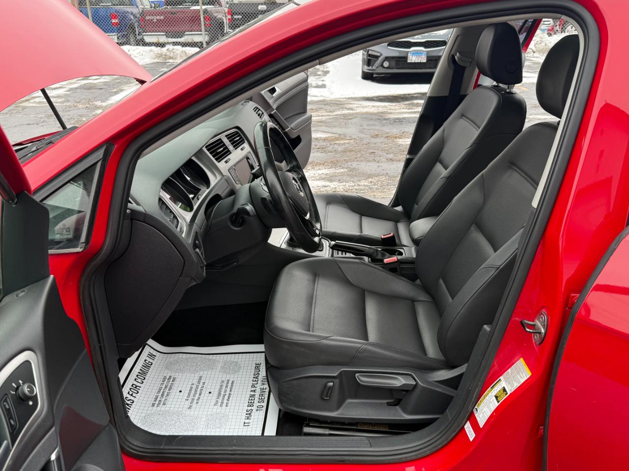 Volkswagen Golf 4dr HB Auto TSI S 2015