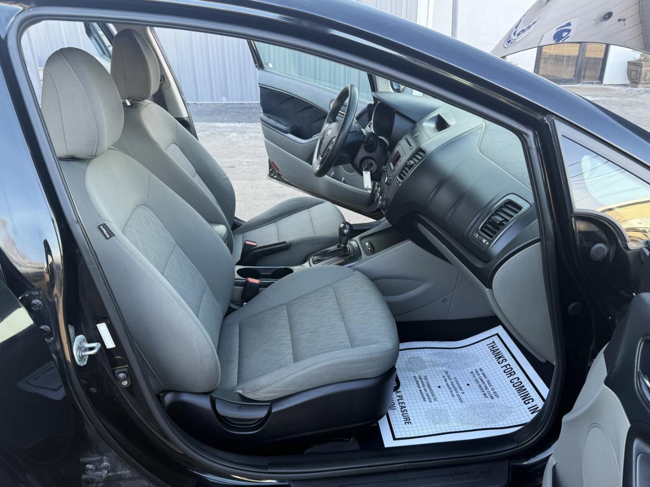 Kia Forte 4dr Sdn Auto LX 2015