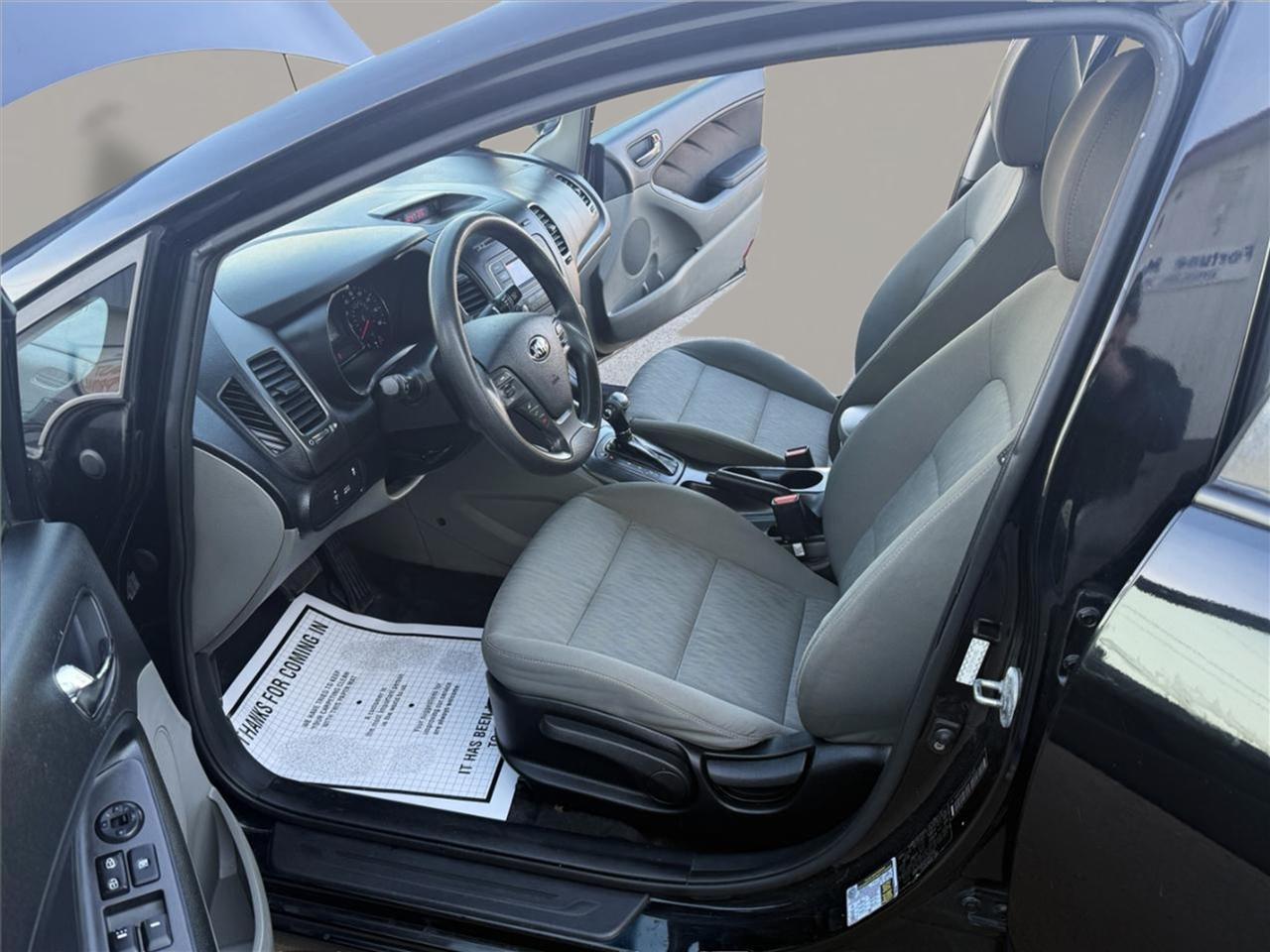 Kia Forte 4dr Sdn Auto LX 2015