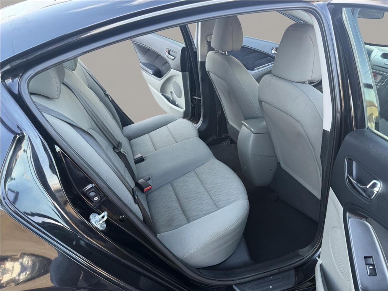 Kia Forte 4dr Sdn Auto LX 2015