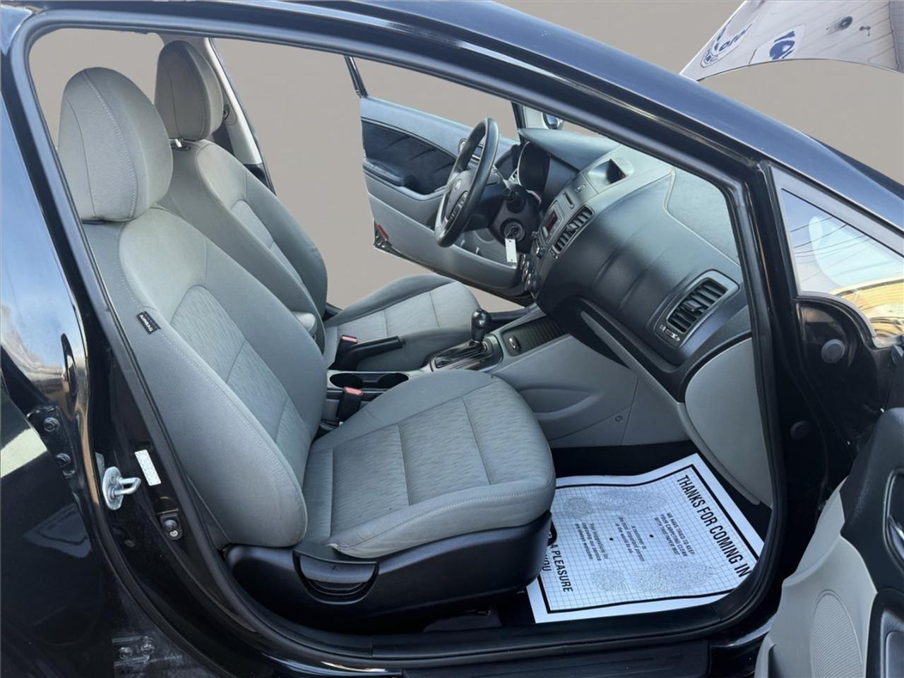 Kia Forte 4dr Sdn Auto LX 2015