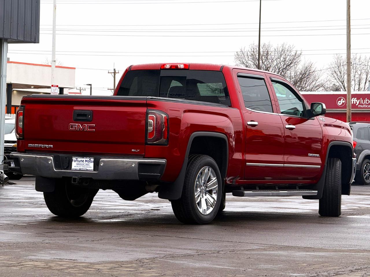 GMC Sierra 1500 4WD Crew Cab 143.5" SLT 2018
