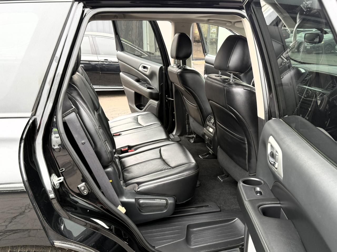 Nissan Pathfinder 4x4 SL 2019