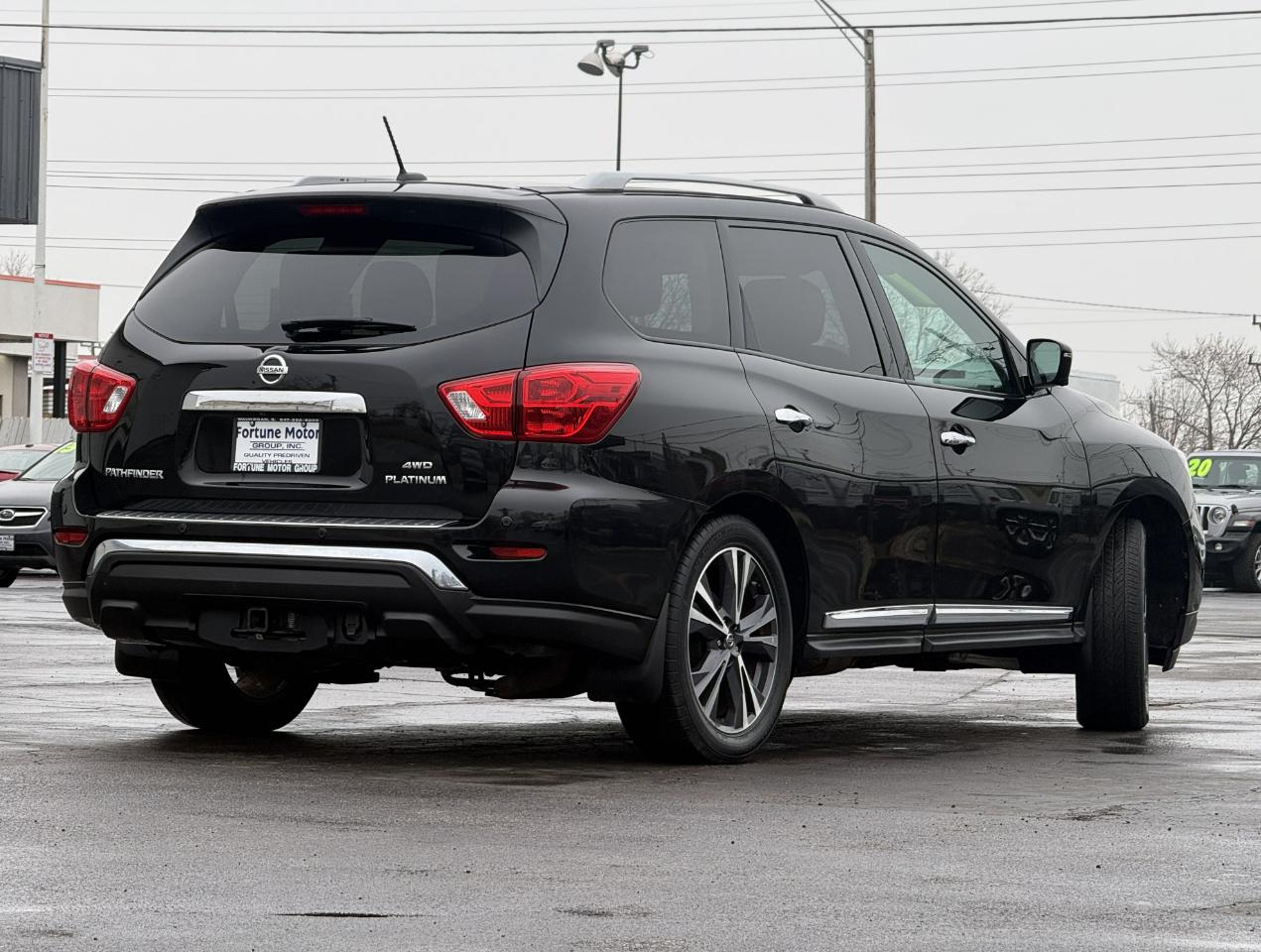 Nissan Pathfinder 4x4 Platinum 2017