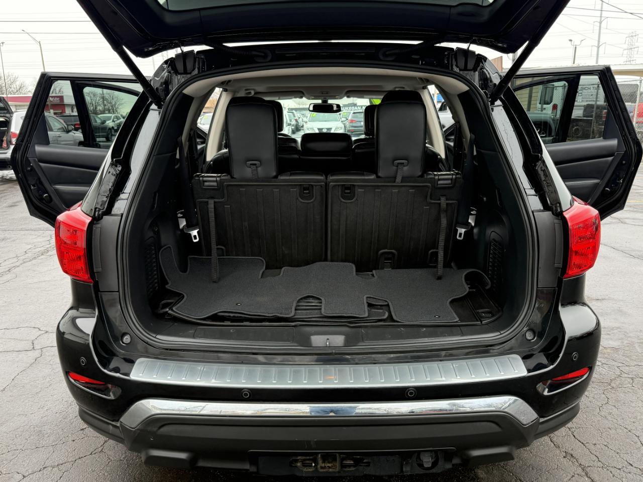 Nissan Pathfinder 4x4 Platinum 2017