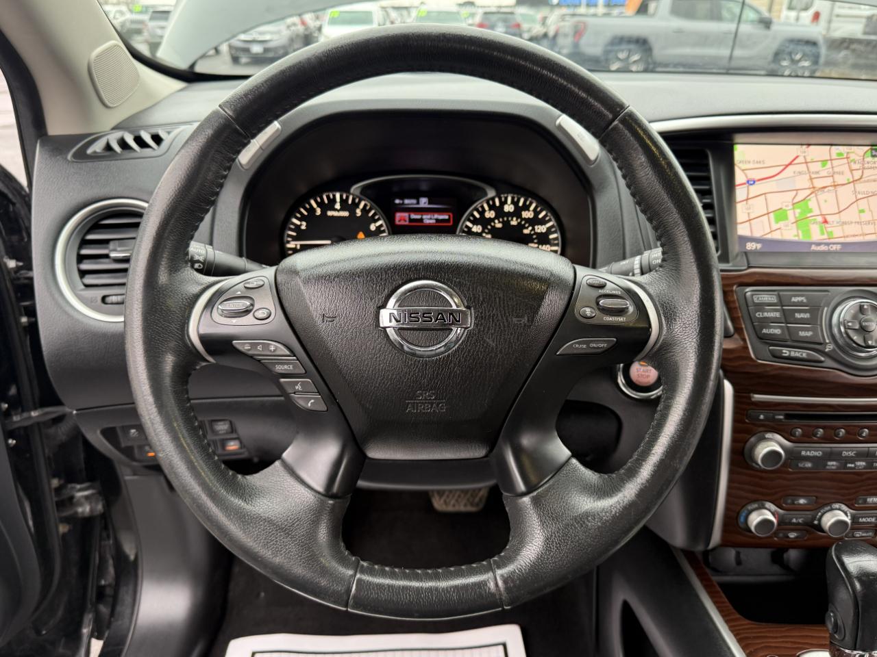 Nissan Pathfinder 4x4 Platinum 2017