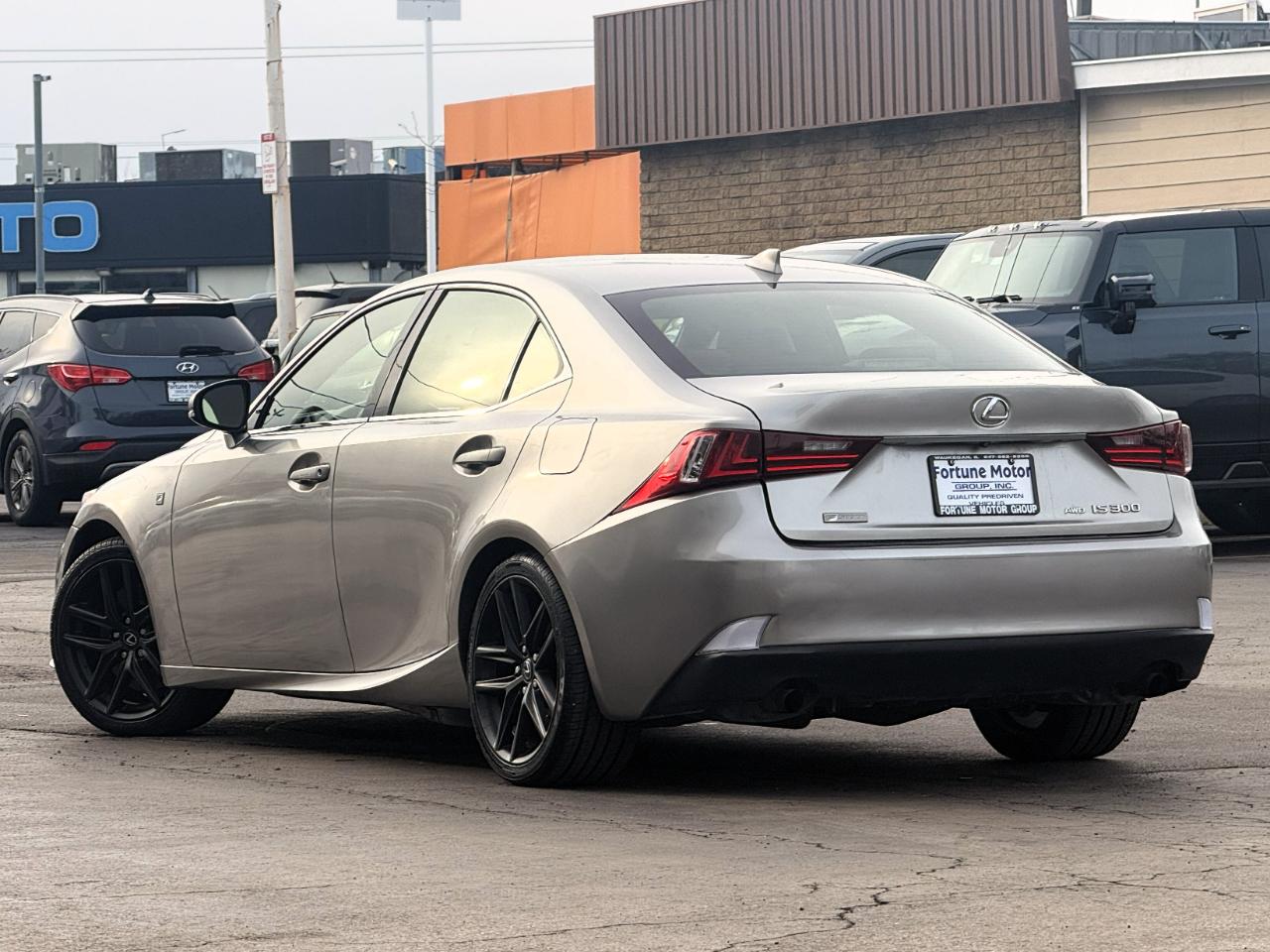 Lexus IS 300 4dr Sdn AWD 2016