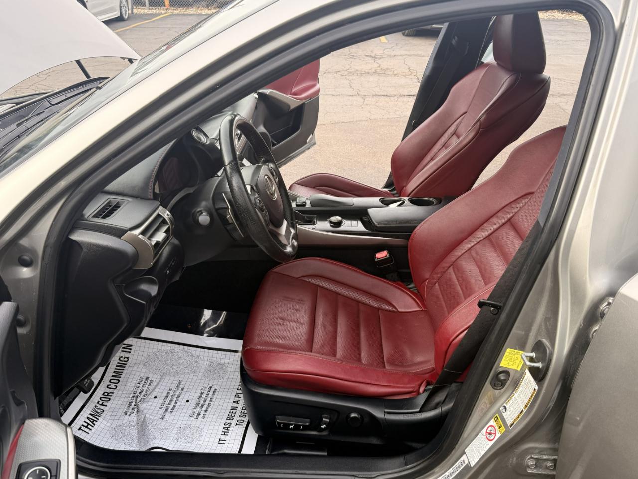 Lexus IS 300 4dr Sdn AWD 2016