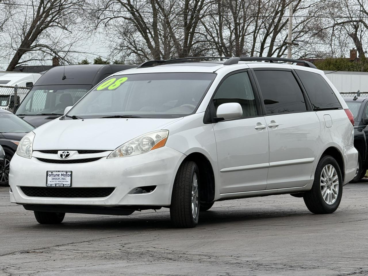 Toyota Sienna 5dr 7-Pass Van XLE FWD (Natl) 2008