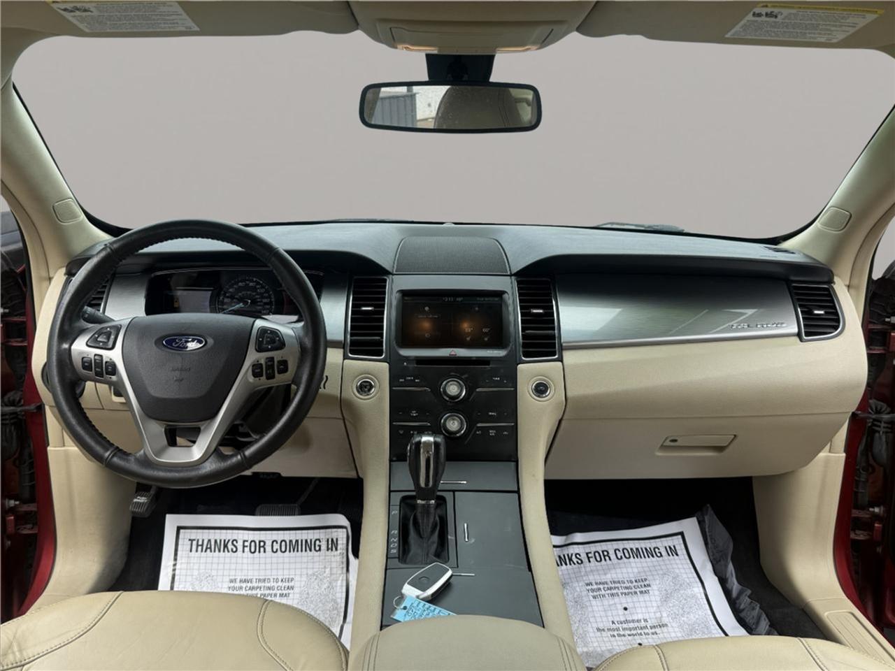 Ford Taurus 4dr Sdn SEL FWD 2015