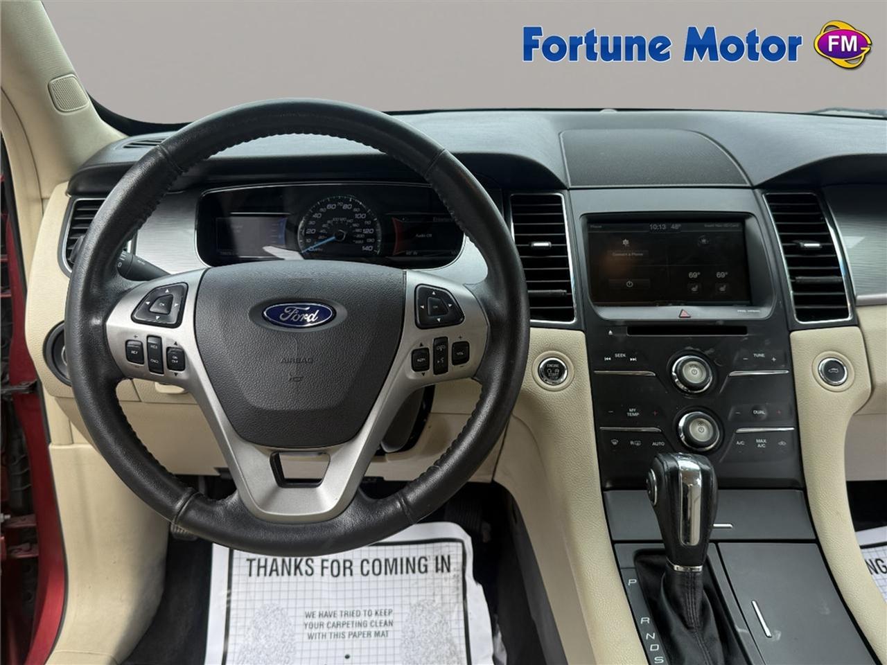 Ford Taurus 4dr Sdn SEL FWD 2015